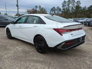 Hyundai ELANTRA 2026 SEL Sport 4dr Sedan