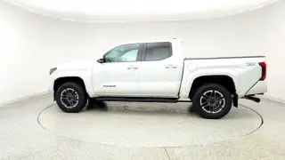 Toyota Tacoma 2024 4x4 SR5 cabina doble 4 puertas Double Cab 5.0 ft SB