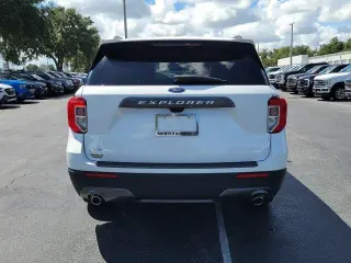 Ford Explorer 2024 XLT 4dr SUV