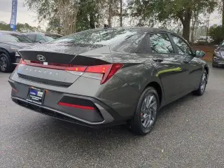 Hyundai ELANTRA 2025 SEL Sport 4dr Sedán