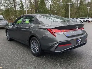 Hyundai ELANTRA 2025 SEL Sport 4dr Sedán