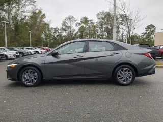 Hyundai ELANTRA 2025 SEL Sport 4dr Sedán