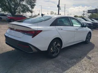 Hyundai ELANTRA 2025 SEL Sport 4dr Sedan