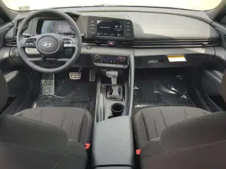 Hyundai ELANTRA 2025 SEL Sport 4dr Sedán