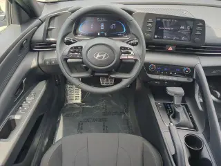 Hyundai ELANTRA 2025 SEL Sport 4dr Sedán