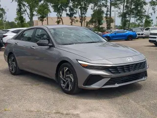 Hyundai ELANTRA 2025 SEL Sport 4dr Sedán