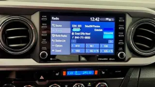 Toyota Tacoma 2023 4x4 TRD Pro 4 puertas Doble Cabina 5.0 pies SB 6M