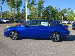 Hyundai ELANTRA 2025 SEL Sport 4dr Sedan