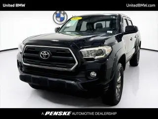 Toyota Tacoma 2017 4x2 SR5 V6 4 puertas Dobla Cab 5.0 pies SB
