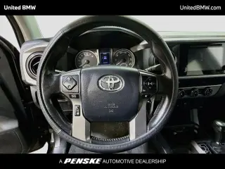 Toyota Tacoma 2017 4x2 SR5 V6 4 puertas Dobla Cab 5.0 pies SB