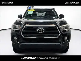 Toyota Tacoma 2017 4x2 SR5 V6 4 puertas Dobla Cab 5.0 pies SB