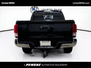Toyota Tacoma 2017 4x2 SR5 V6 4 puertas Dobla Cab 5.0 pies SB