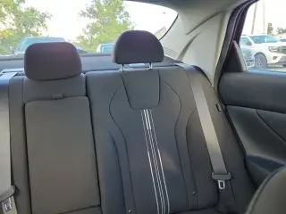 Hyundai ELANTRA 2025 SEL Conveniencia 4p Sedan