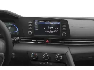 Hyundai ELANTRA 2025 SE Sedán de 4 puertas