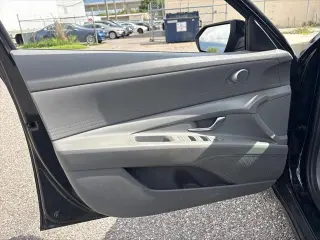 Hyundai ELANTRA 2023 SE 4p Sedan