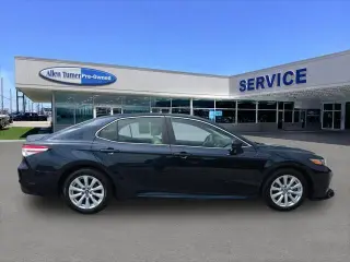 Toyota Camry 2018 LE 4p Sedan