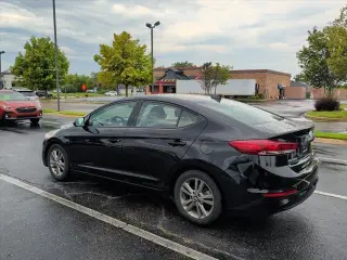 Hyundai ELANTRA 2018 SEL 4p Sedan (EE. UU.)