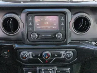 Jeep Gladiator 2021 4x4 Sport 4dr Crew Cab 5.0 ft. SB