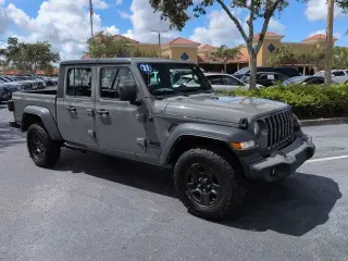Jeep Gladiator 2021 4x4 Sport 4dr Crew Cab 5.0 ft. SB