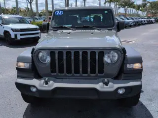 Jeep Gladiator 2021 4x4 Sport 4dr Crew Cab 5.0 ft. SB