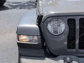 Jeep Gladiator 2021 4x4 Sport 4dr Crew Cab 5.0 ft. SB