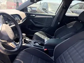 Volkswagen Jetta 2024 Sport 4dr Sedan 8A