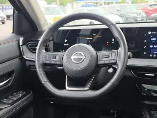 Nissan Kicks 2026 AWD SR crossover de 4 puertas