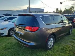 Chrysler Voyager 2023 LX 4dr Mini-Van