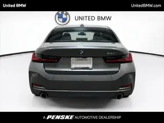 BMW Serie 3 2024 330i Sedan 4p