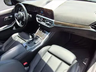 Serie 3 BMW 2022 tracción en todas las ruedas 330i xDrive 4p Sedán