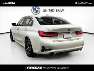 Sedán BMW 3 Series 2021 330e 4 puertas