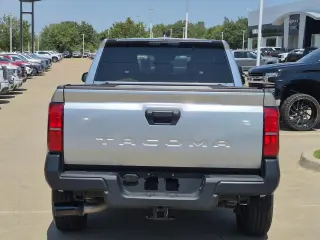 Toyota Tacoma 2025 4x2 SR 4p Cab Doble 5.0 ft SB