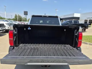 Toyota Tacoma 2025 4x2 SR 4p Cab Doble 5.0 ft SB