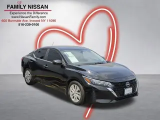 Nissan Sentra 2024 S sedán de 4 puertas