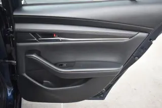 Mazda Mazda3 Sedán 2024 2.5 S Preferred 4dr Sedán