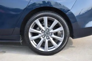 Mazda Mazda3 Sedán 2024 2.5 S Preferred 4dr Sedán