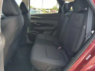 Hyundai TUCSON 2025 SE 4p SUV