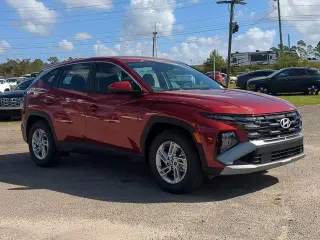 Hyundai TUCSON 2025 SE 4p SUV