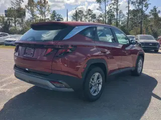 Hyundai TUCSON 2025 SE 4p SUV