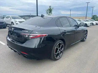 Alfa Romeo Giulia 2024 AWD Veloce 4dr Sedán
