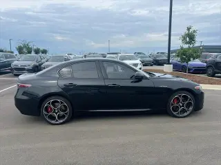 Alfa Romeo Giulia 2024 AWD Veloce 4dr Sedán
