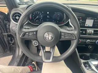 Alfa Romeo Giulia 2024 AWD Veloce 4dr Sedán