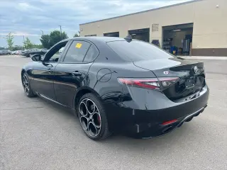 Alfa Romeo Giulia 2024 AWD Veloce 4dr Sedán