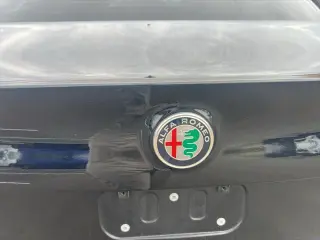 Alfa Romeo Giulia 2024 AWD Veloce 4dr Sedán
