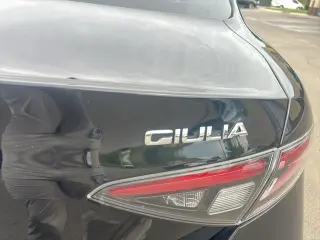 Alfa Romeo Giulia 2024 AWD Veloce 4dr Sedán