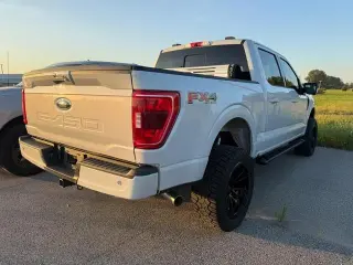 Ford F-150 2021 4x4 XLT 4dr SuperCrew 5.5 ft. SB