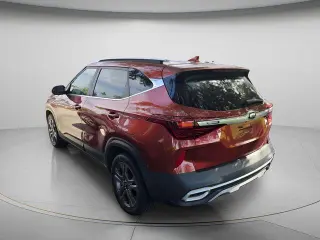 Kia Seltos 2021 S 4p SUV