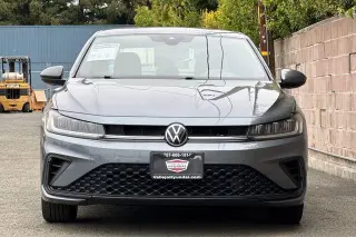 Volkswagen Jetta 2025 Sport 4dr Sedán