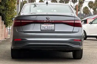 Volkswagen Jetta 2025 Sport 4dr Sedán