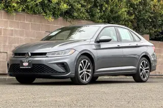 Volkswagen Jetta 2025 Sport 4dr Sedán
